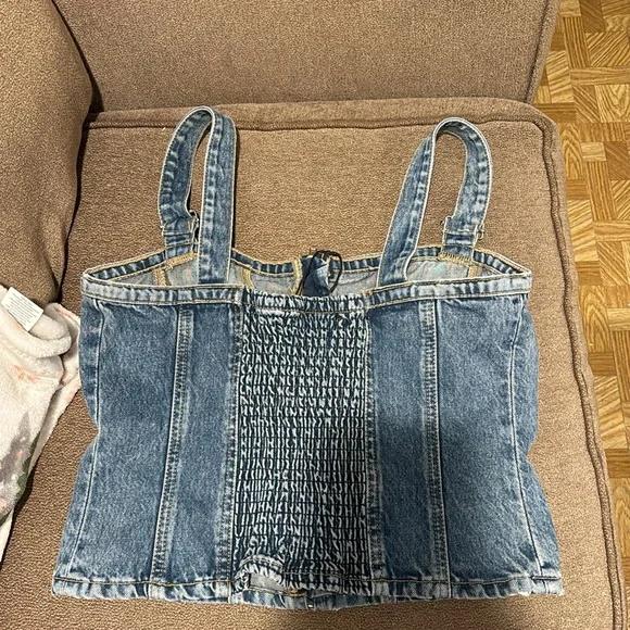 Brand new never been worn denim top - Picture 2 of 3